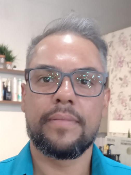 IRINEU COLARES VELOSO NETO