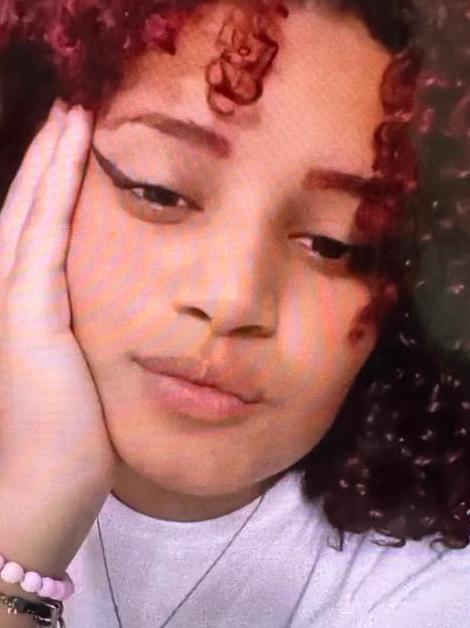 CAMILA SILVEIRA DOS SANTOS