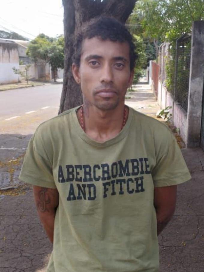 DOUGLAS ALEXANDRE RODRIGUES DE JESUS