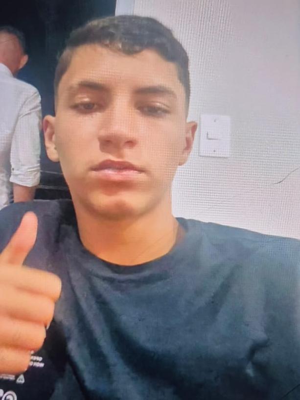 VICTOR GABRIEL NARESSI