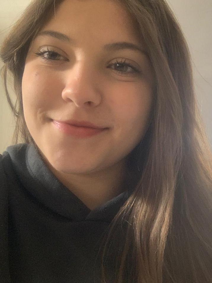 JULIA CORTE FELIC D ELIA