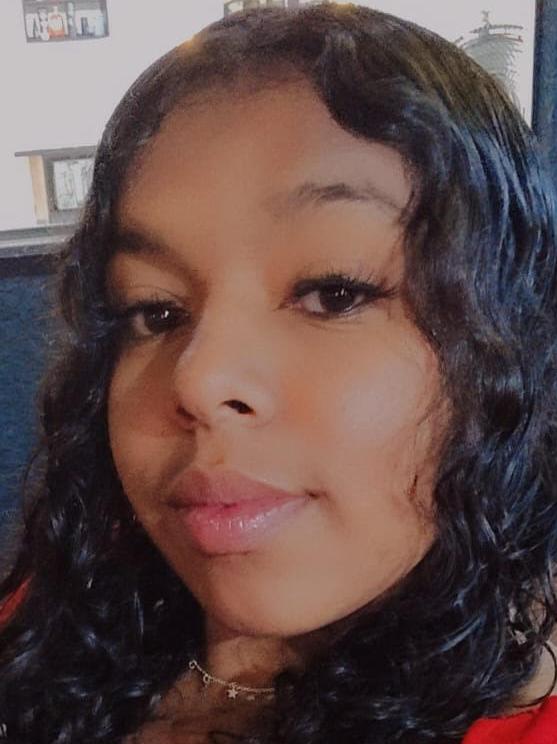 YASMIN DANIELLA SANTIAGO DE SOUZA SANTOS