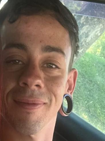 GABRYEL DYLAN LANGE DE ALMEIDA