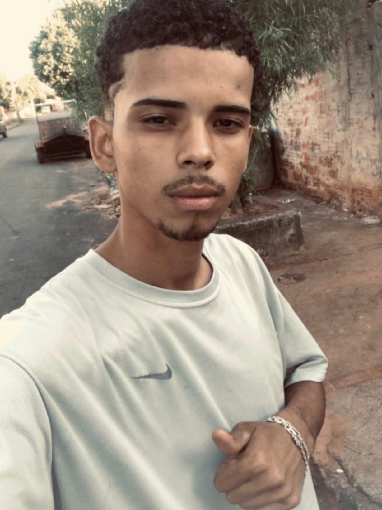 TOBIAS OLIVEIRA DE LIMA